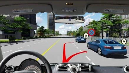 Hình minh họa câu 558: Bạn được dừng xe ở vị trí nào trong tình huống này?
